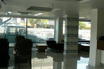 Megapole Hotel Izmir Exterior foto